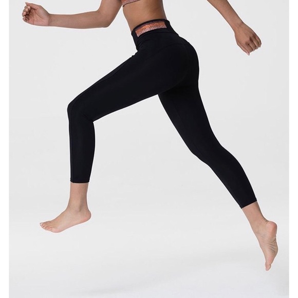 High Waist Shimmer Legging - Picture 3 of 3